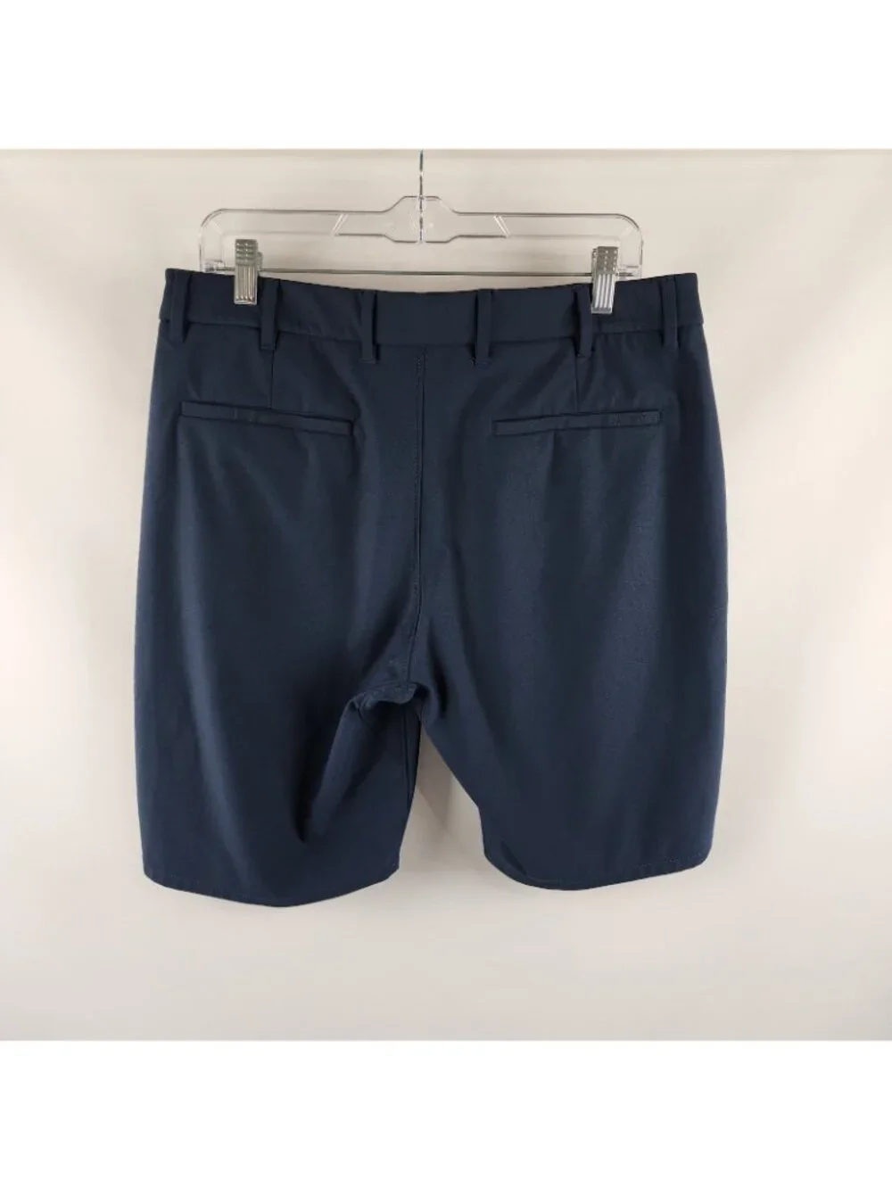 Johnnie-O Shorts Mens 33x10 High Tide Blue Cross Country Performance Short